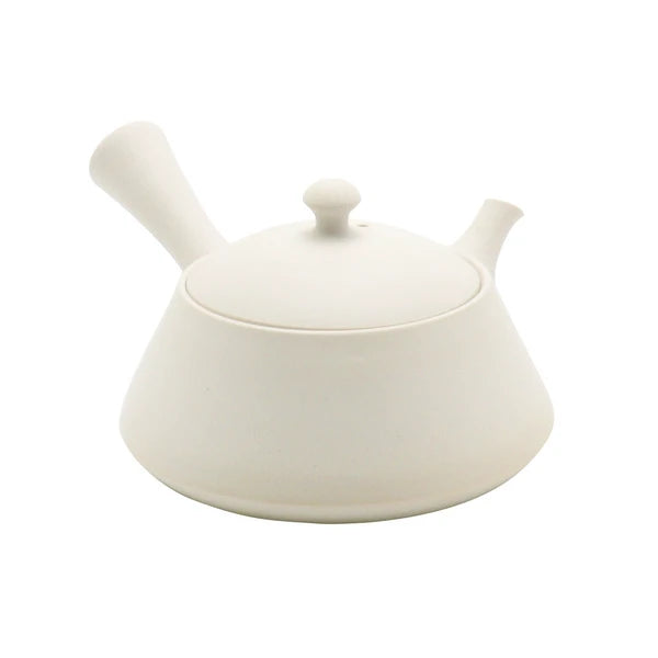 Fujita Tokuta Y337 (Limited): Tamago White Triangle - Tokoname Kyusu with Ceramic Mesh Strainer (230 ml)