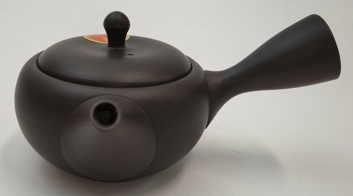 Takasuke Kiln (Y115) 高資陶苑: Tokoname Kyusu Tea Pot, Black, Kikumaru Ceramic Mesh Strainer 250 ml