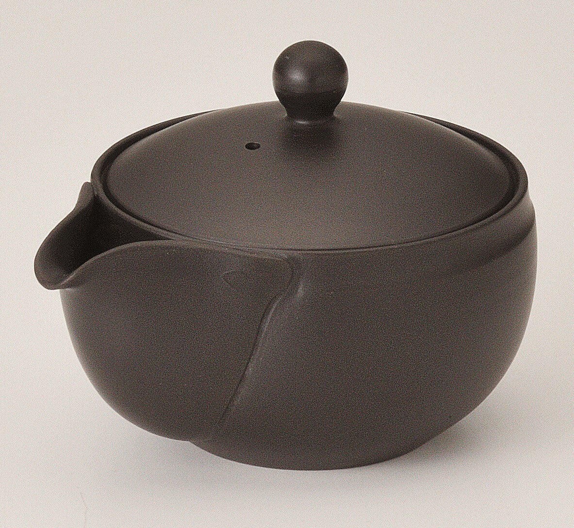 Takasuke Kiln (Y122) 高資陶苑: Tokoname Hohin Tea Pot, Black, Ceramic Mesh Strainer 160 ml