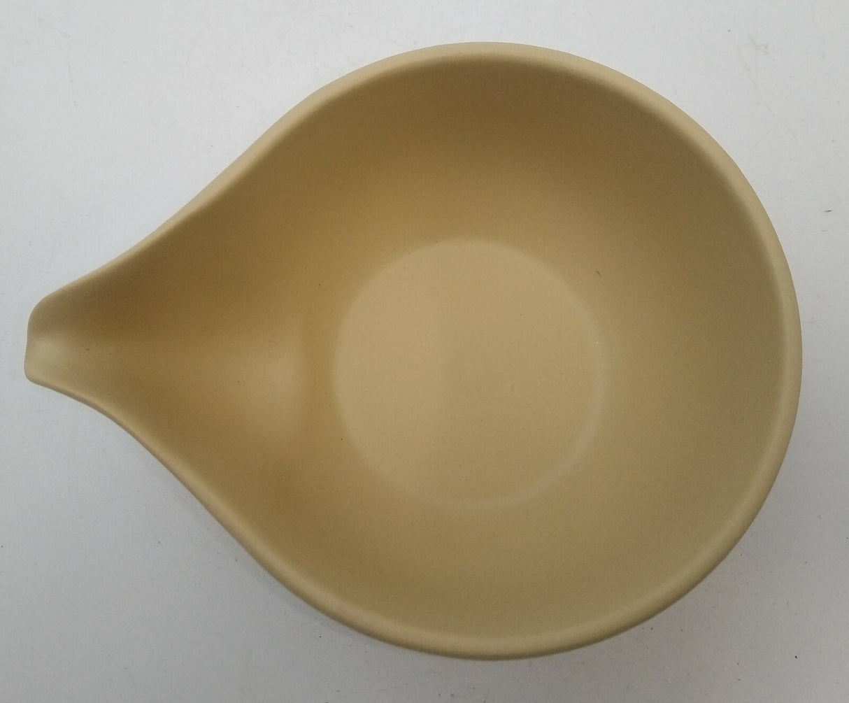 Takasuke Kiln (Y120) 高資陶苑: Tokoname Yuzamashi Cooling Bowl, Sand Yellow, 160 ml