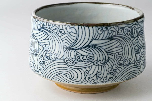 Aranami Waves Pattern Matcha Bowl in Wooden Gift Box
