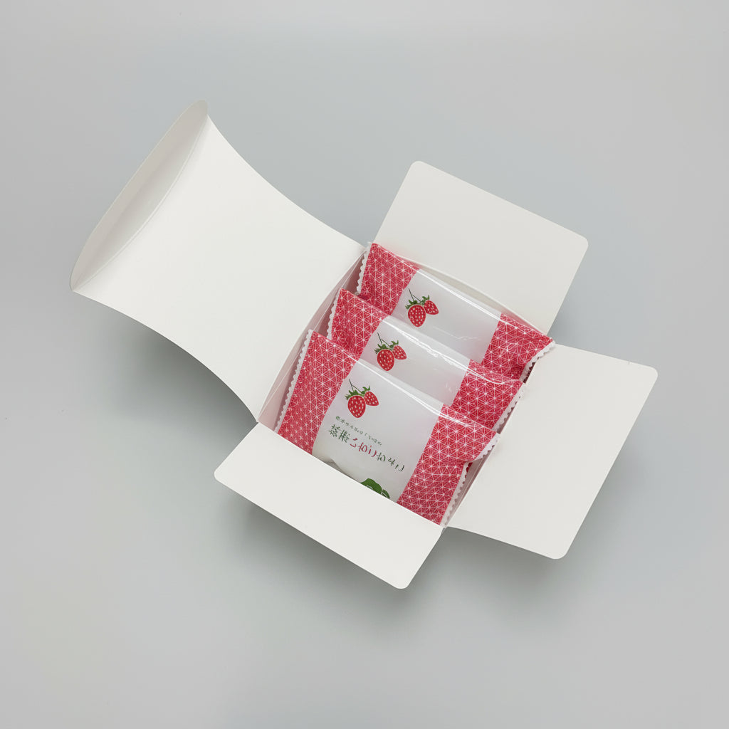 Maiko Tea’s Matcha Strawberry Chocolate 抹茶いちごちょこ