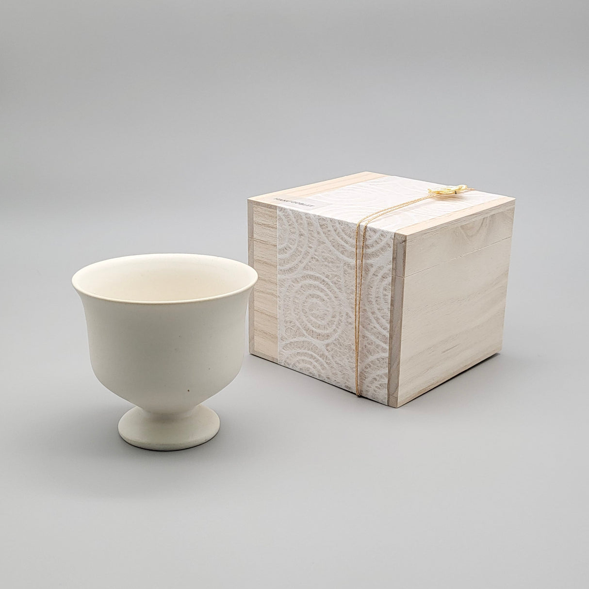 Emui × YUNOMI / HAKU Goblet(Handmade Ceramic / 桐箱入りユノミオリジナル)