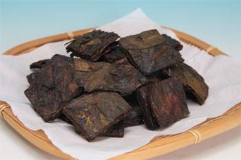 Goishicha Tea from farmer Nagao Kitamura 北村永夫の碁石茶 - yunomi-jp.pro