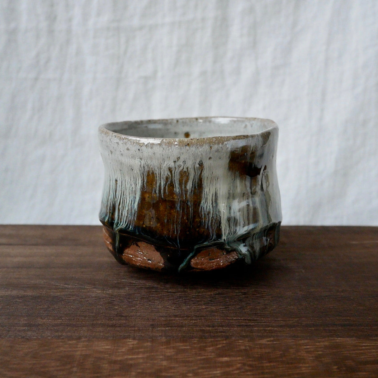 Gotanbayashi Kama: Karatsuyaki Matcha Bowl with Gift Box - yunomi-jp.pro