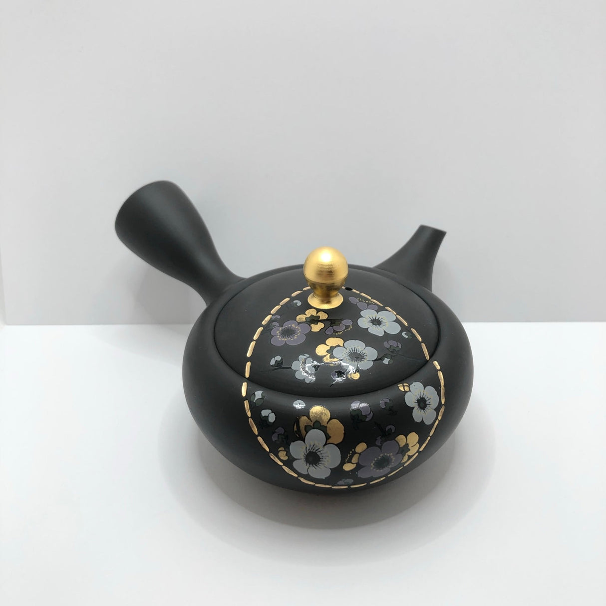 Isobe Ceramics mi123: Tokoname Kyusu Golden Sakura by Shouhou 250 ml 金彩桜 - yunomi-jp.pro