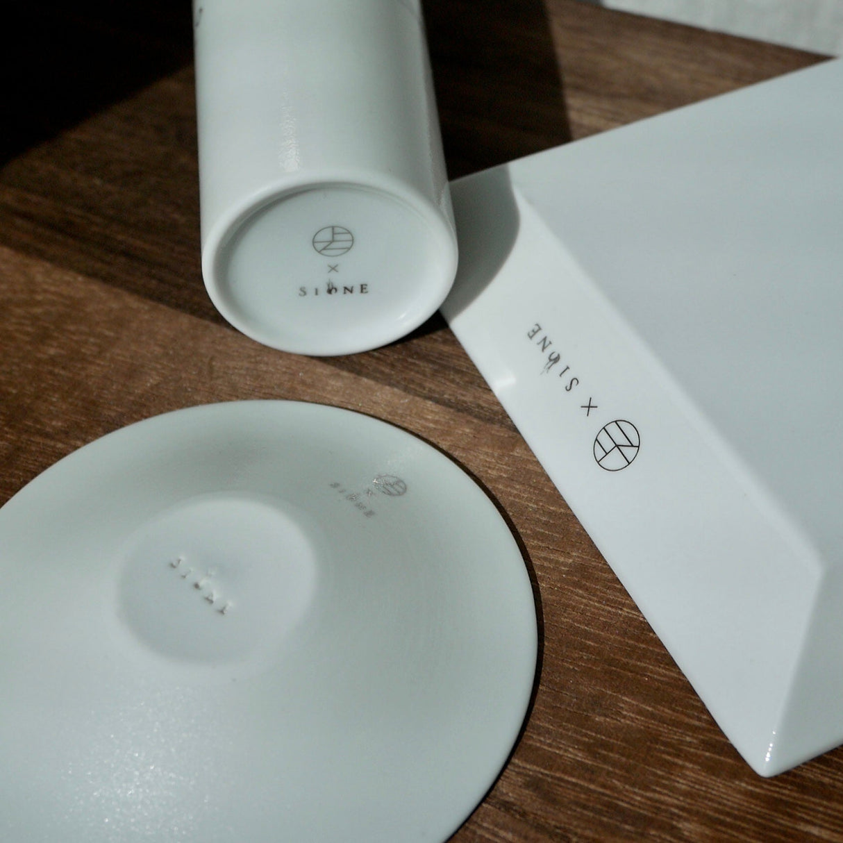 Kamigata Ryugi: Haiku Series Plate Set, Silver - yunomi-jp.pro