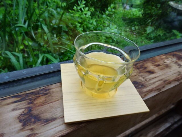 Kunitomo: Riguricha Iwakura - The Stone Throne - Handpicked Kamairicha りぐり茶 岩座 - yunomi-jp.pro