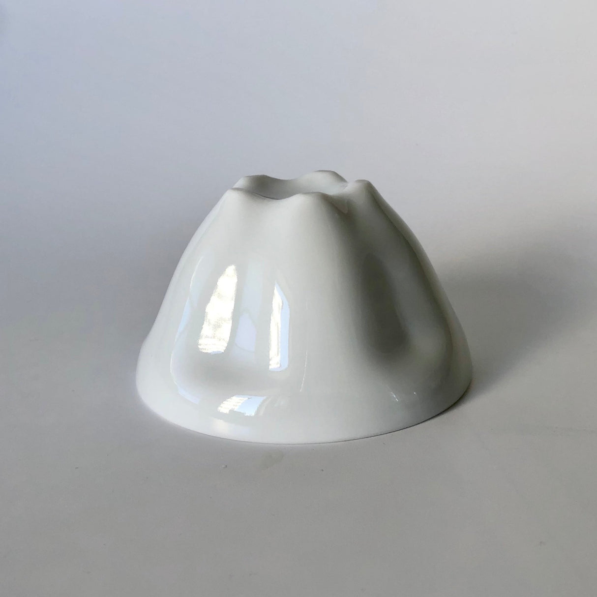 Sakura Shaped Porcelain Tea Cup - yunomi-jp.pro