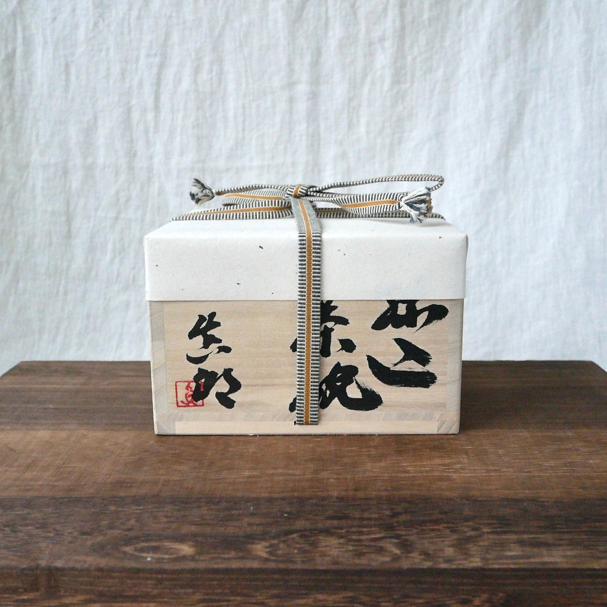 Shinro Yamamoto: Marble Porcelain Matcha Bowl 650 - yunomi-jp.pro