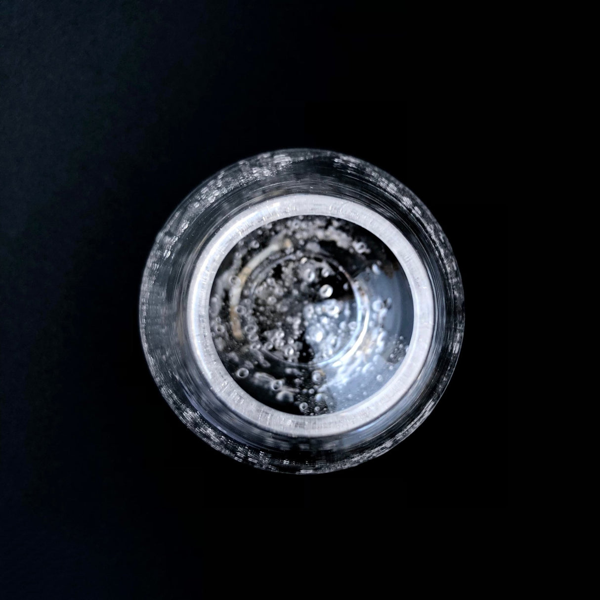 Suikaen: Glass Chasen Holder, Bamboo Whisk Stand (Misao, 操) - yunomi-jp.pro