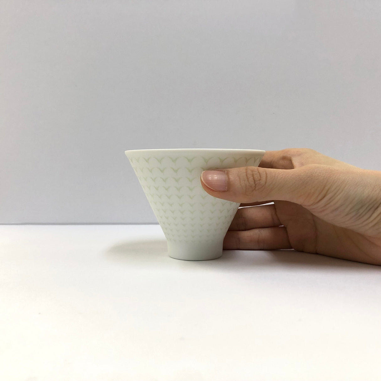 Yamani - Miyama Tableware: Chahaku Morning Glory Tea Cup - Gyokuro Green - yunomi-jp.pro