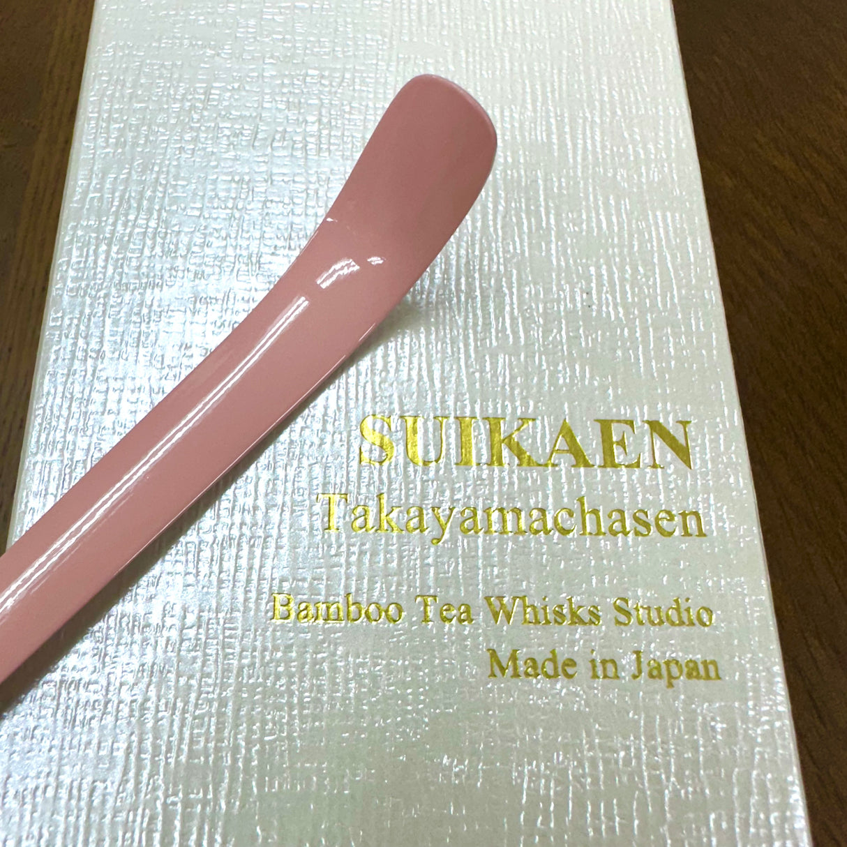 Suikaen: Chasen Matcha Whisk, Laughter (Pink Emi, 笑)