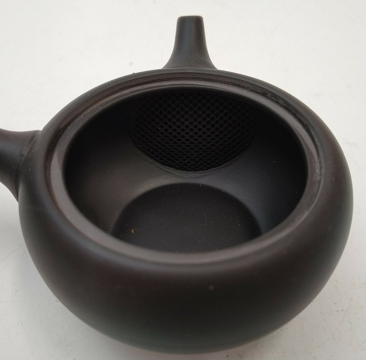 Takasuke Kiln (Y118) 高資陶苑: Tokoname Kyusu Tea Pot, Black, Ceramic Mesh Strainer 100 ml