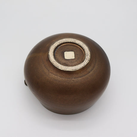 Emui × YUNOMI / YOIN (余韻) Matcha Pouring Bowl (Handmade Ceramic / 桐箱入りユノミオリジナル) yunomi-jp.pro