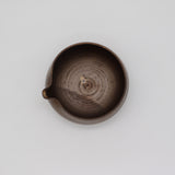 Emui × YUNOMI / YOIN (余韻) Matcha Pouring Bowl (Handmade Ceramic / 桐箱入りユノミオリジナル) yunomi-jp.pro