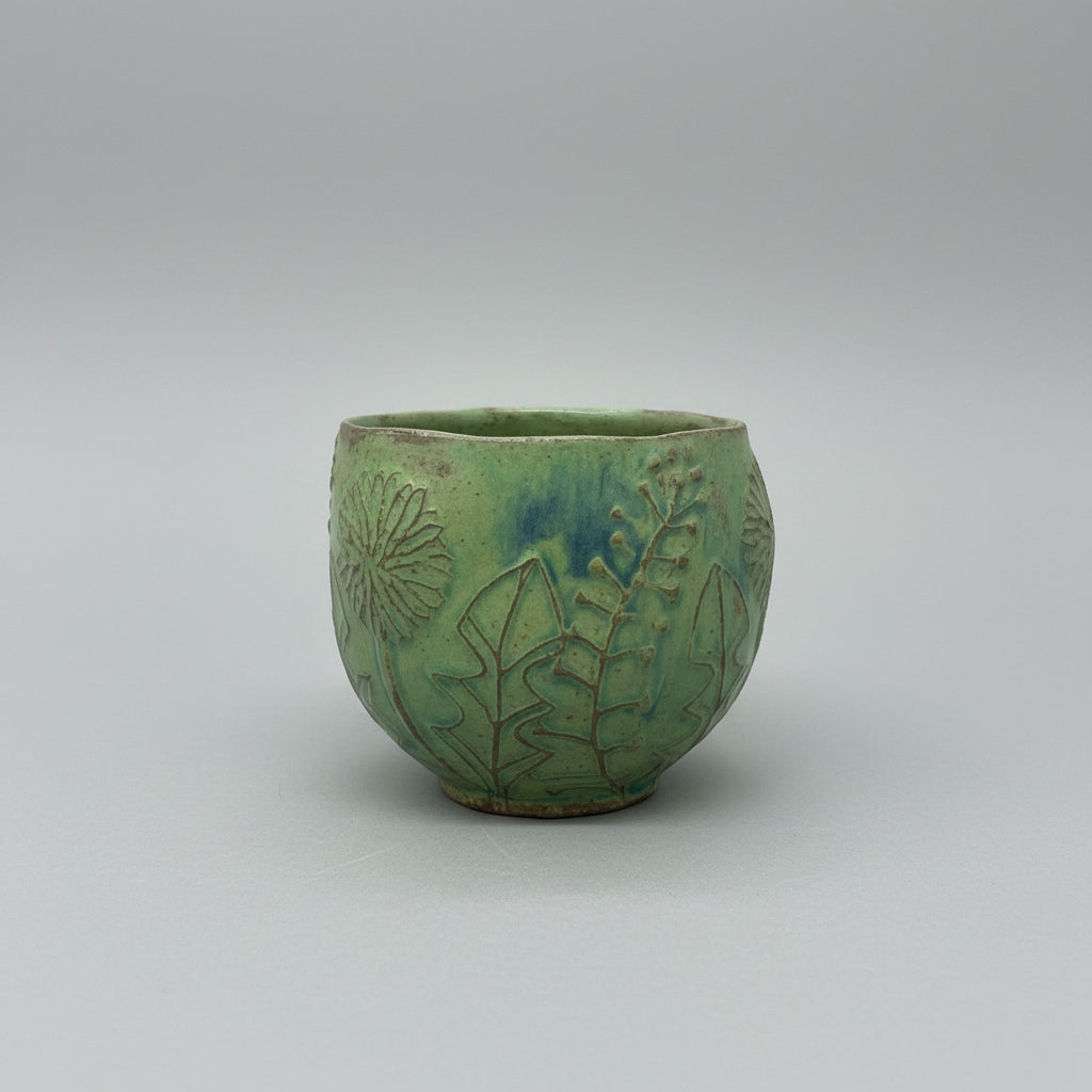 Kaoli Nakamura: Green Dandelion Cup yunomi-jp.pro