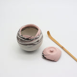 [One-of-a-Kind] Shinro Yamamoto: Marble Porcelain Natsume A / Lidded Container (Pink) yunomi-jp.pro