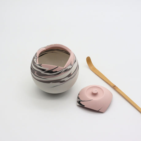 [One-of-a-Kind] Shinro Yamamoto: Marble Porcelain Natsume A / Lidded Container (Pink) yunomi-jp.pro