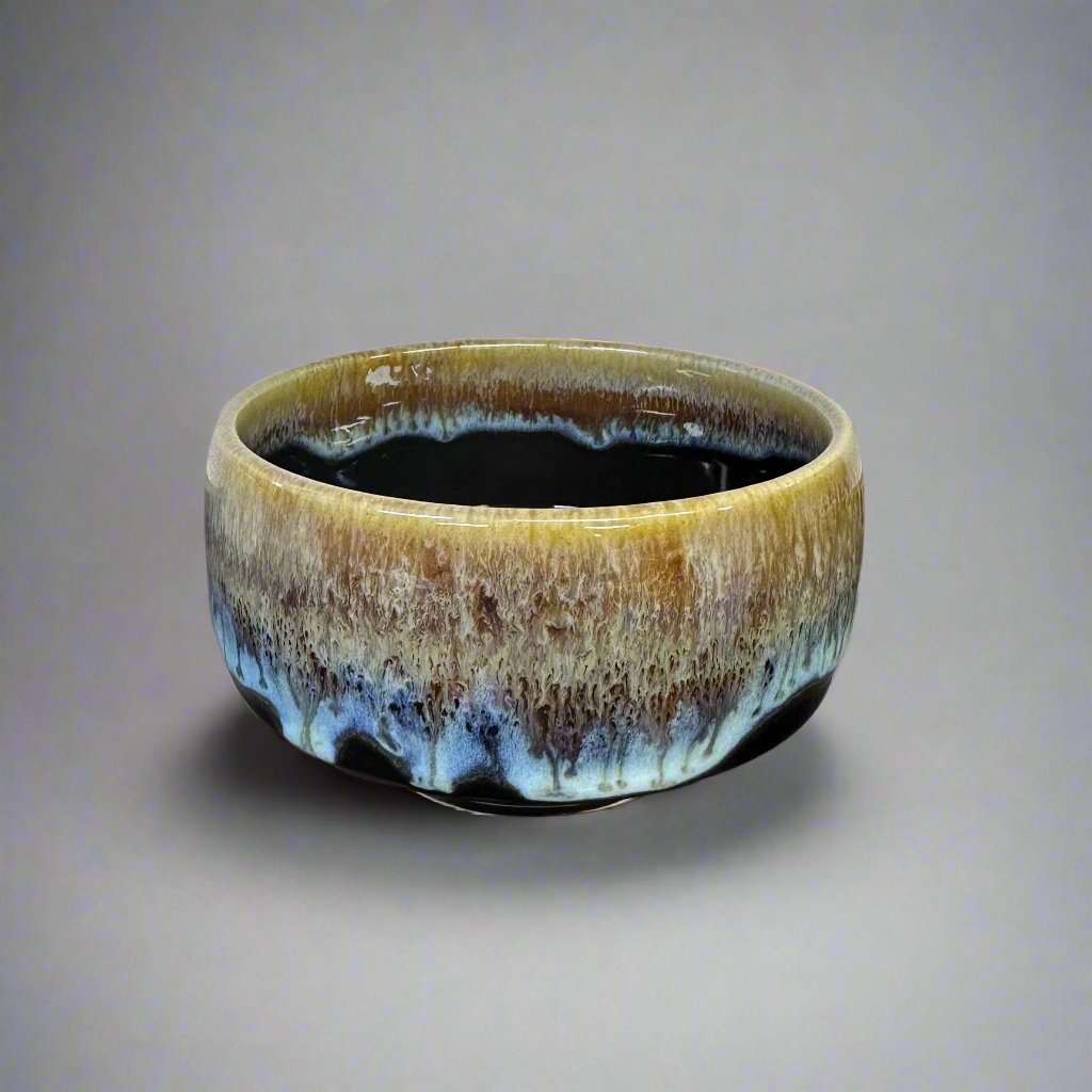 Saikai Ceramics: Hakuwan - Jatenmoku, Porcelain Matcha Bowl with Gift Box - yunomi-jp.pro