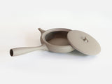 Jinsui Kiln: TOKI - SHIROHAI, Flat Tokoname Kyusu Tea Pot (80ml, Gray)