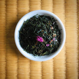 Chasandai: Sakura Sencha with Sugared Sakura Leaves 桜煎茶 - yunomi-jp.pro