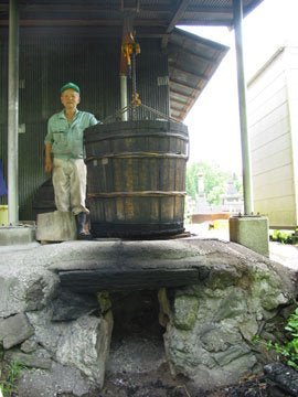 Goishicha from the Otoyo Town Goishicha Producer's Association 大豊町碁石茶協同組合 『本場の本物』碁石茶 - yunomi-jp.pro