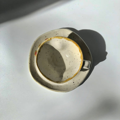 Hiroshi Hirai: Heart Shaped Cup & Saucer Set, Yellow Accents - yunomi-jp.pro