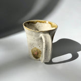 Hiroshi Hirai: Heart Shaped Mug Cup, Yellow Accents - yunomi-jp.pro