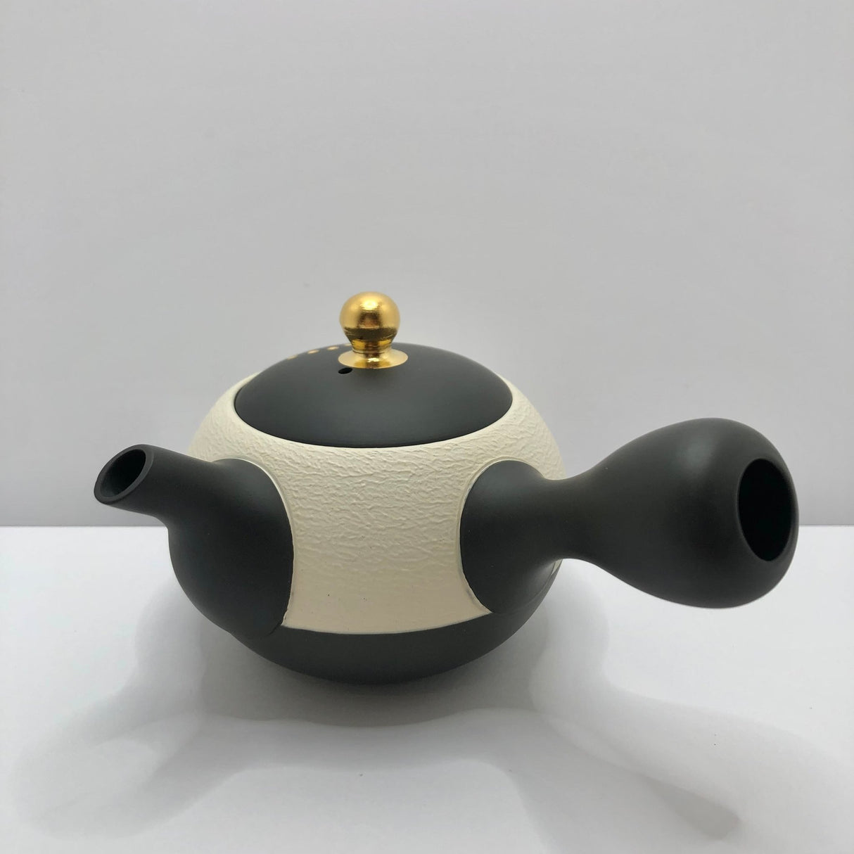 Isobe Ceramics mi122: Tokoname Kyusu Golden Autumn Leaves by Shouhou 200 ml 金彩紅葉桜 - yunomi-jp.pro