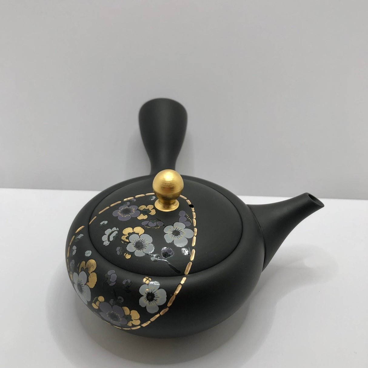Isobe Ceramics mi123: Tokoname Kyusu Golden Sakura by Shouhou 250 ml 金彩桜 - yunomi-jp.pro