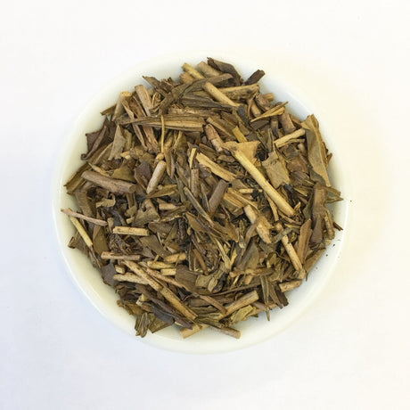 Kaneroku Matsumoto Tea Garden: Yakushima Cedar Wood Smoked Hojicha 燻製焙茶 屋久杉 - yunomi-jp.pro