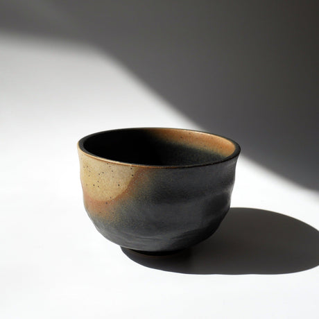 Kizoku Club: Black Bizen-yaki Mini Matcha Bowl - yunomi-jp.pro