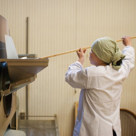 NaturaliTea #09: Superior Hojicha Roasted Green Tea (Spring Harvest) 上ほうじ茶 - yunomi-jp.pro