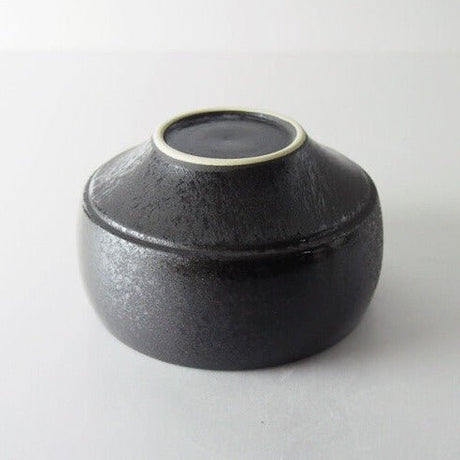 Saikai Ceramics: Hakuwan - Wabikuro, Black Porcelain Matcha Bowl with Gift Box - yunomi-jp.pro