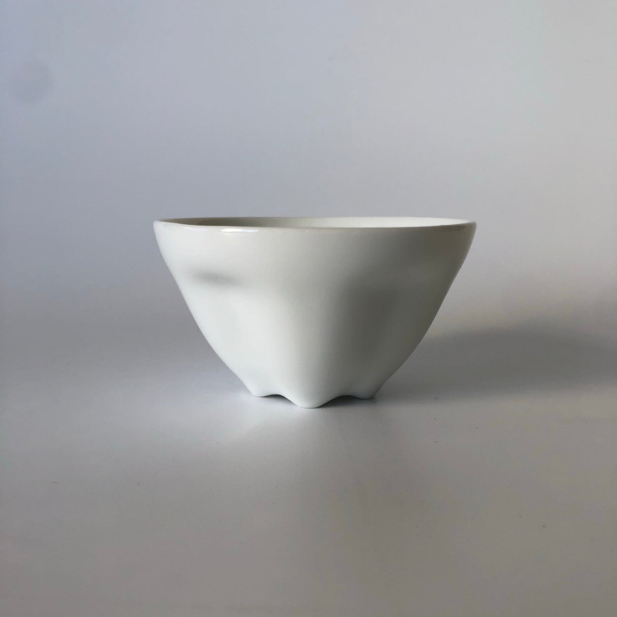 Sakura Shaped Porcelain Tea Cup - yunomi-jp.pro