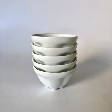 Sakura Shaped Porcelain Tea Cup - yunomi-jp.pro