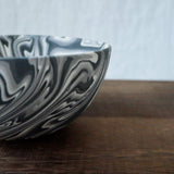 Shinro Yamamoto: Marble Porcelain Matcha Bowl 650 - yunomi-jp.pro