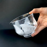 Suikaen: Katakuchi Chawan Glass Matcha Bowl with Spout (Tomoe, 巴) - yunomi-jp.pro