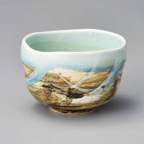 Yamaki Ikai M1411: Retro Blue and White Minoyaki Matcha Tea Bowl (Kakurin Ceramics) 【抹茶碗】カク林青白彩小抹茶 - yunomi-jp.pro