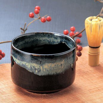 Yamaki Ikai M1412: Black Minoyaki Tenmoku Matcha Tea Bowl - yunomi-jp.pro