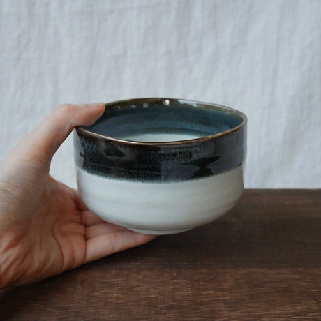 Yamaki Ikai M2034: Toho Blue Yohen Matcha Tea Bowl 唐峰紺窯変抹茶碗 - yunomi-jp.pro