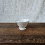 Yamatane: Tea Professional's White Porcelain Tea Cup - Asagao - yunomi-jp.pro