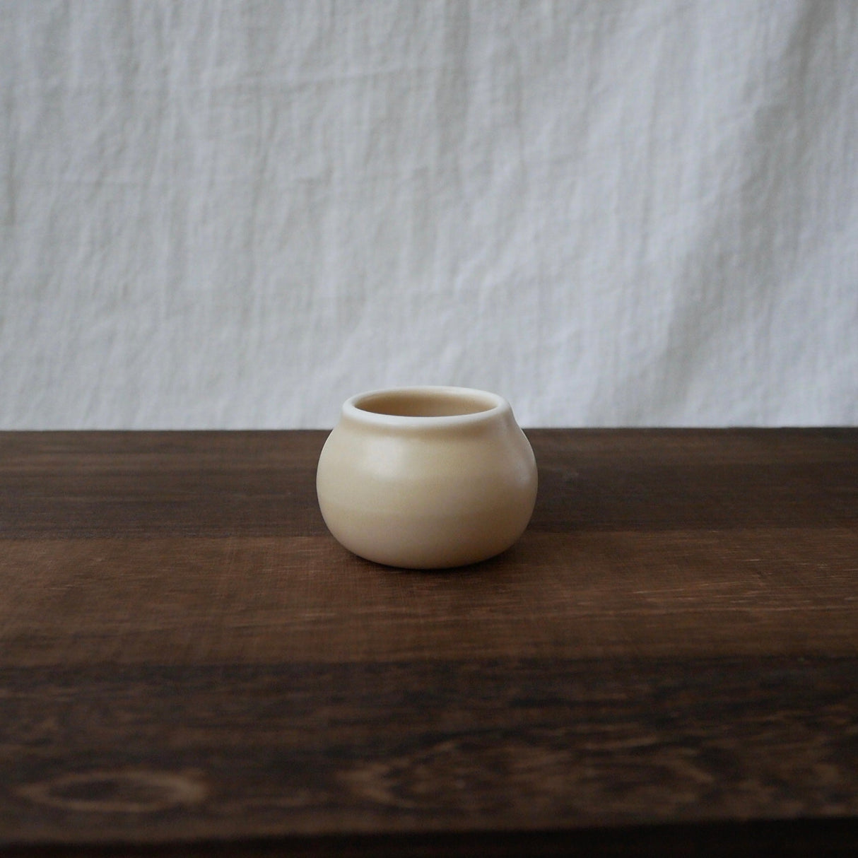 Yoshimura 50708 - Modern Whisk Stand, Beige - yunomi-jp.pro